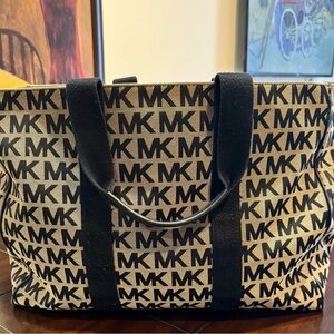 Michael Kors Canvas Duffle Bag AV-1404